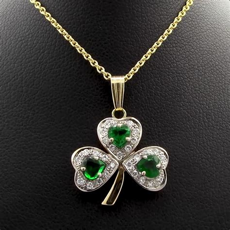 diamond cut clover necklace